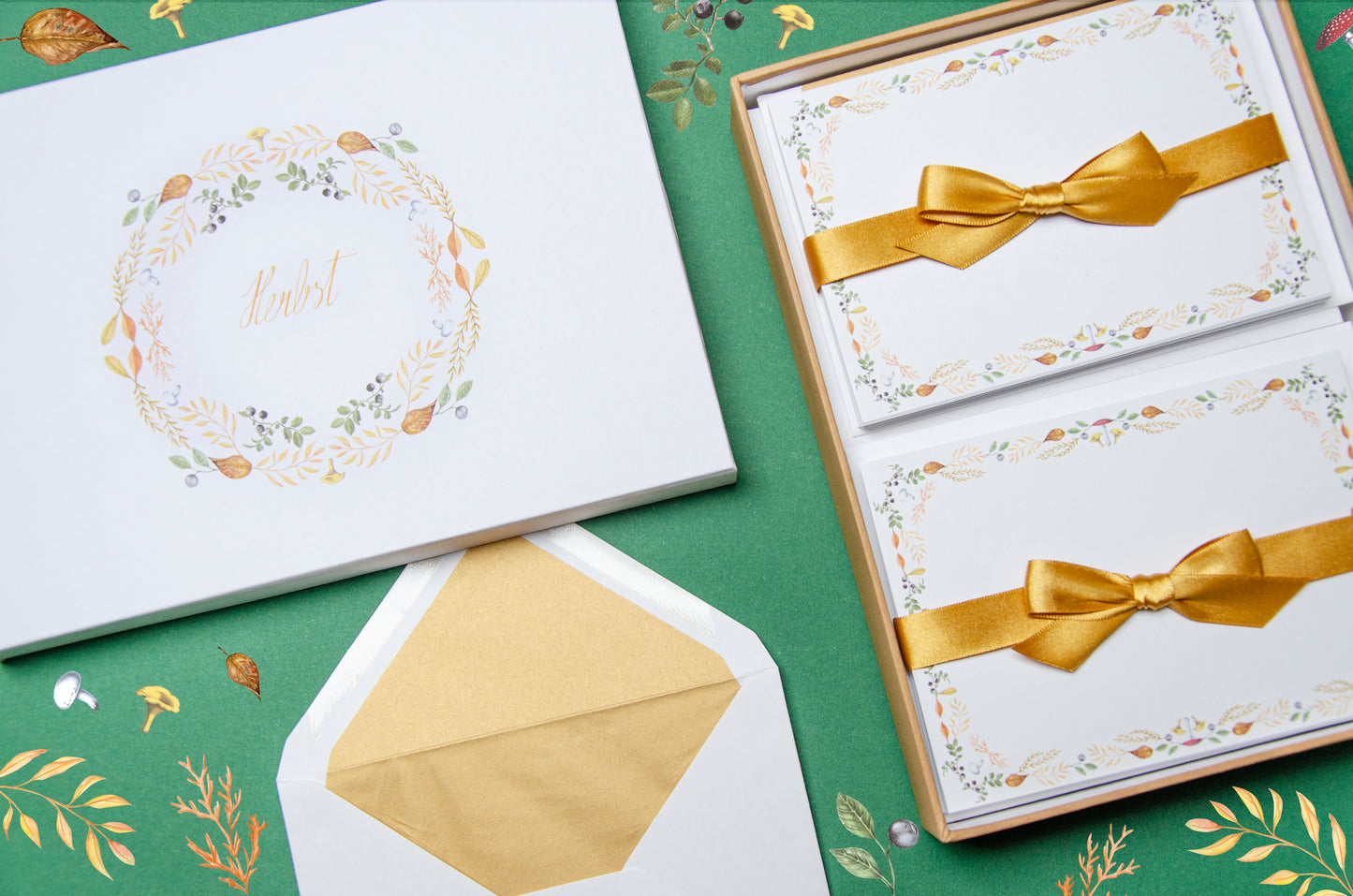 Autumn-themed letter paper box from the 'Four Seasons' set, featuring 50 cards and 50 colourfully lined envelopes adorned with illustrations of flowers and plants in a charming pattern 03